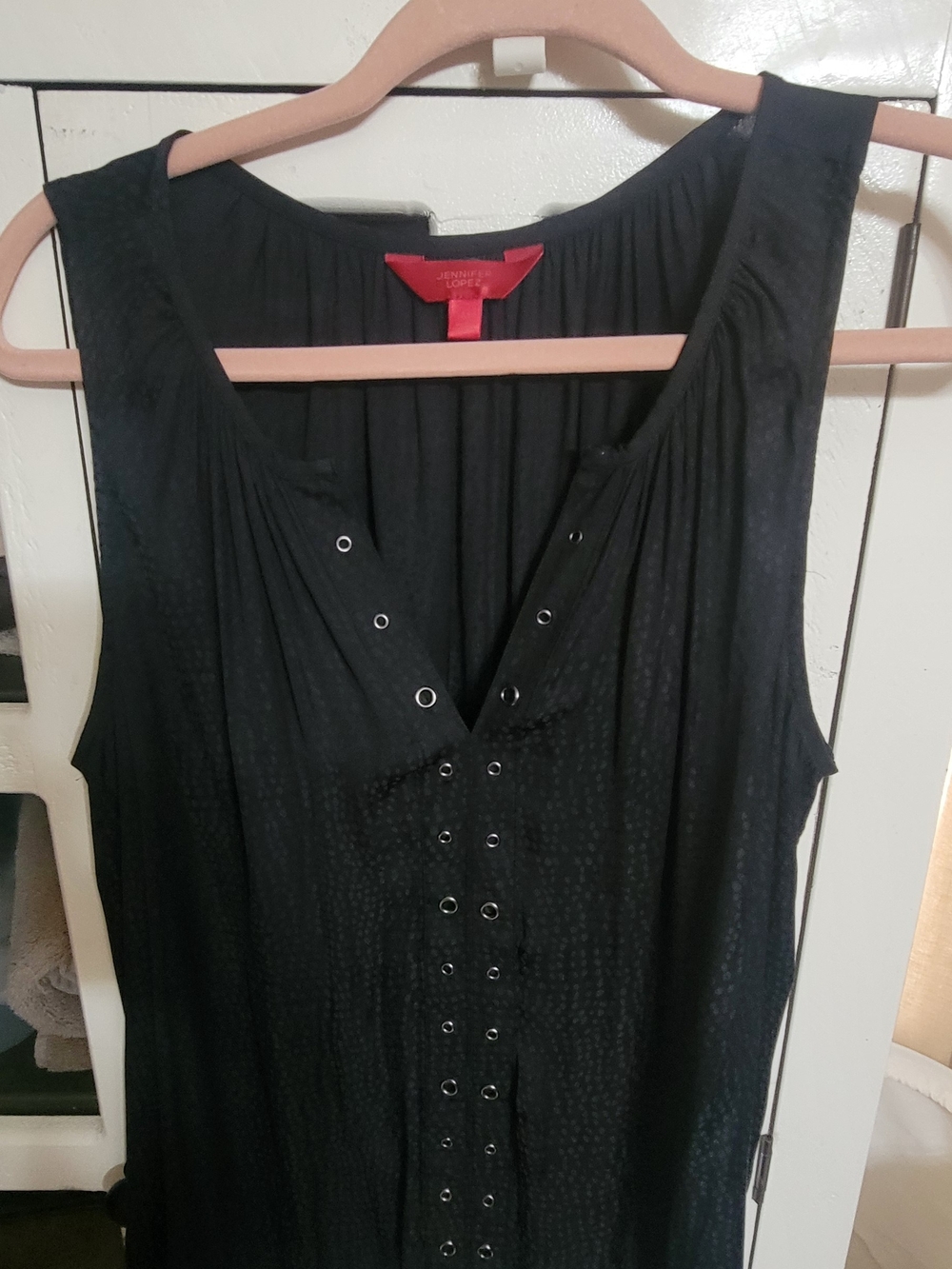 Jennifer Lopez Black Sleeveless Eyelet-Front Tank Top